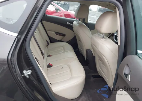 2013 Buick Verano Leather Group z USA, uszkodzony, nr VIN 1G4PS5SKXD4145075